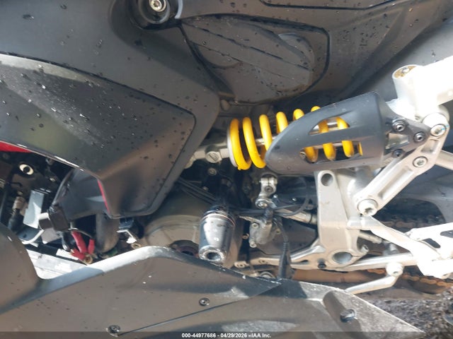 44977686 :رقم المزاد ، ZDMHAATW8MB005693 vin ، 2021 Ducati Panigale V2 مزاد بيع