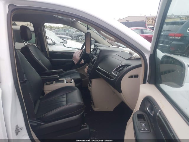 Продаж на аукціоні авто 2015 Chrysler Town & Country Touring, vin: 2C4RC1BG1FR564995, номер лоту: 44977691