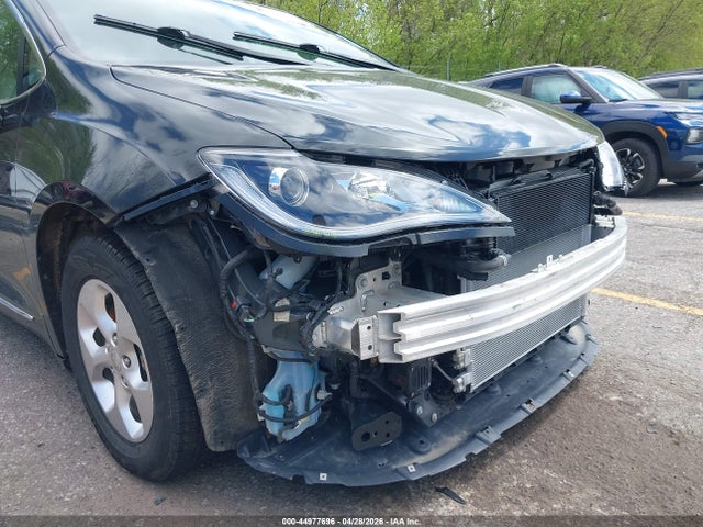 Aukcja sprzedaży 2018 Chrysler Pacifica Hybrid Touring L, vin: 2C4RC1L78JR124893, numer aukcji: 44977696