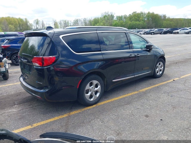 Aukcja sprzedaży 2018 Chrysler Pacifica Hybrid Touring L, vin: 2C4RC1L78JR124893, numer aukcji: 44977696