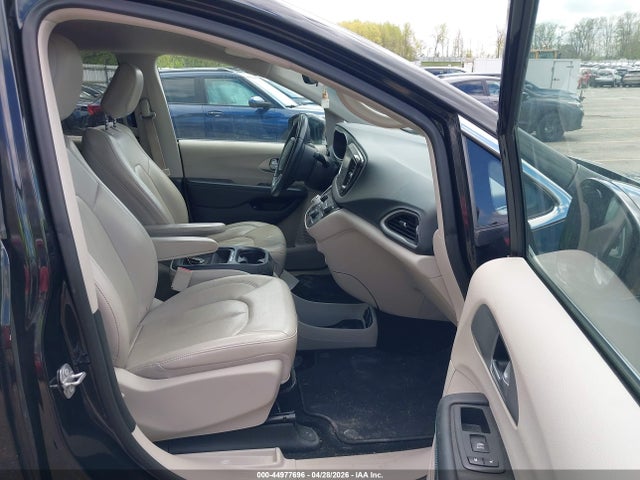 Aukcja sprzedaży 2018 Chrysler Pacifica Hybrid Touring L, vin: 2C4RC1L78JR124893, numer aukcji: 44977696