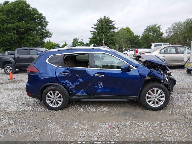 5N1AT2MTXJC718100 Nissan ROGUE SV