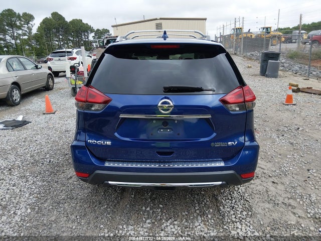 5N1AT2MTXJC718100 Nissan ROGUE SV