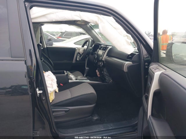 Aukcja sprzedaży 2022 Toyota 4runner Sr5, vin: JTEEU5JR3N5271578, numer aukcji: 44977743