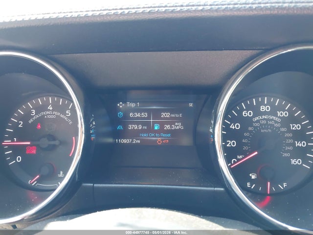 2015 Ford Mustang V6 მანქანა იყიდება აუქციონზე, vin: 1FATP8EM3F5338450, აუქციონის ნომერი: 44977745