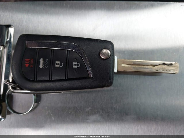 44977757 :رقم المزاد ، 5YFEPMAE3MP162588 vin ، 2021 Toyota Corolla Le مزاد بيع