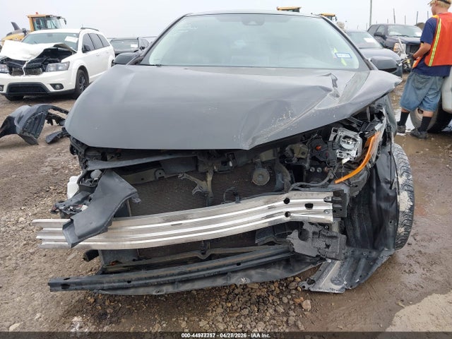 44977757 :رقم المزاد ، 5YFEPMAE3MP162588 vin ، 2021 Toyota Corolla Le مزاد بيع