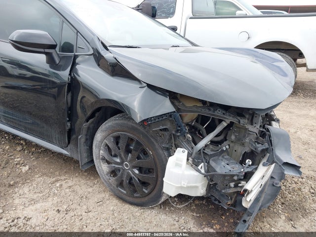 44977757 :رقم المزاد ، 5YFEPMAE3MP162588 vin ، 2021 Toyota Corolla Le مزاد بيع