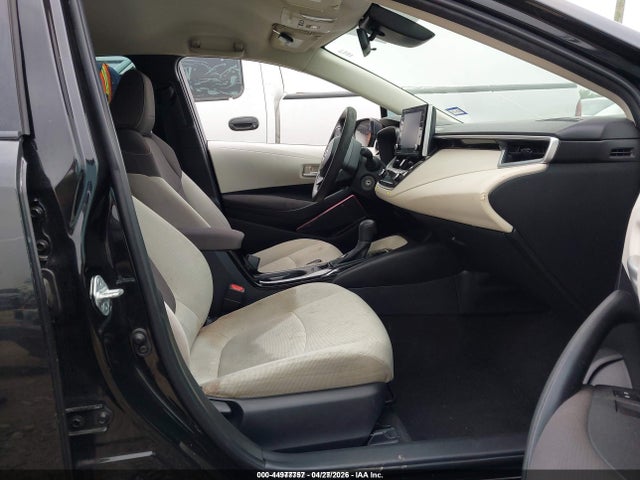44977757 :رقم المزاد ، 5YFEPMAE3MP162588 vin ، 2021 Toyota Corolla Le مزاد بيع