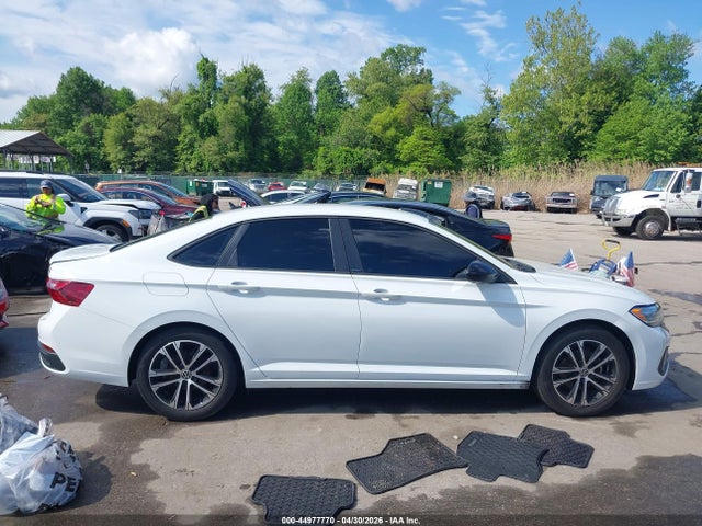 Продаж на аукціоні авто 2023 Volkswagen Jetta 1.5t Sport, vin: 3VWBM7BU6PM016598, номер лоту: 44977770