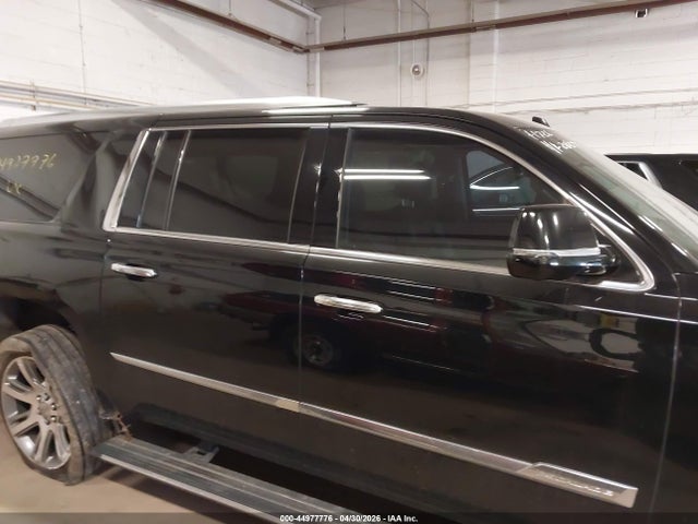 44977776 :رقم المزاد ، 1GYS4TKJ1FR633688 vin ، 2015 Cadillac Escalade Esv Premium مزاد بيع