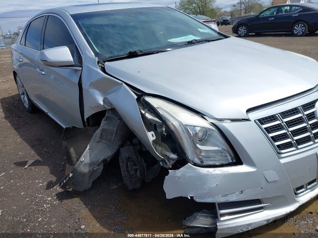 Продажа на аукционе авто 2015 Cadillac Xts Luxury, vin: 2G61N5S32F9122855, номер лота: 44977811