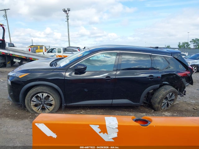 44977822 :رقم المزاد ، 5N1AT3BB4MC753381 vin ، 2021 Nissan Rogue Sv Intelligent Awd مزاد بيع