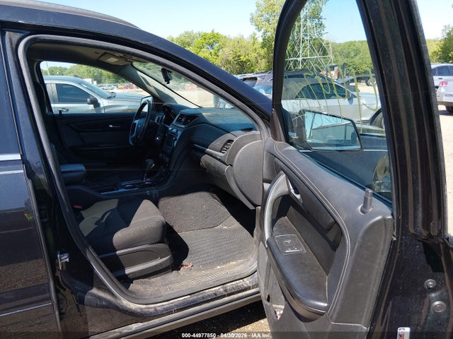 44977850 :رقم المزاد ، 1GNKRGKD8FJ133574 vin ، 2015 Chevrolet Traverse 1lt مزاد بيع