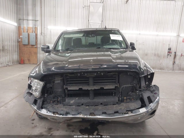 44977859 :رقم المزاد ، 3C6RR7LT9JG210418 vin ، 2018 Ram 1500 Big Horn  4x4 5'7 Box مزاد بيع