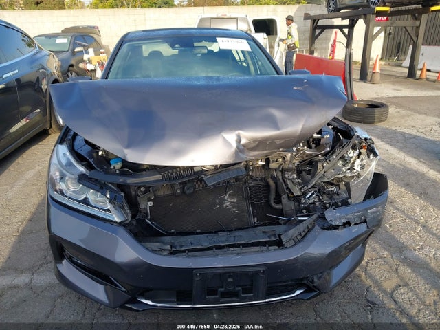 44977869 :رقم المزاد ، JHMCR6F50HC002848 vin ، 2017 Honda Accord Hybrid Ex-l مزاد بيع