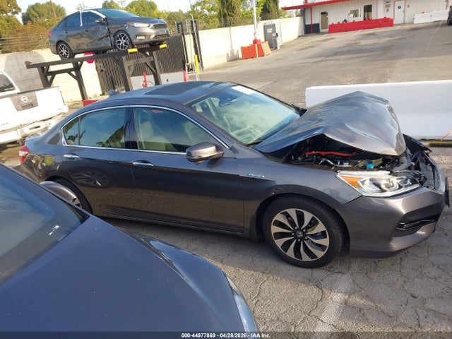44977869 :رقم المزاد ، JHMCR6F50HC002848 vin ، 2017 Honda Accord Hybrid Ex-l مزاد بيع
