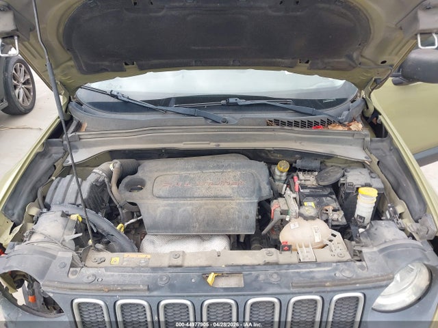 44977905 :رقم المزاد ، ZACCJAAT4FPC05509 vin ، 2015 Jeep Renegade Sport مزاد بيع