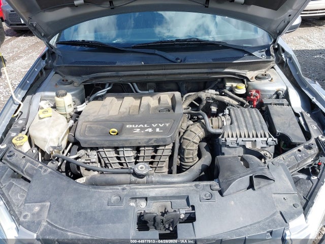 44977913 :رقم المزاد ، 1C3CCBBB5DN601027 vin ، 2013 Chrysler 200 Touring مزاد بيع