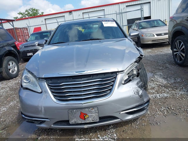 44977913 :رقم المزاد ، 1C3CCBBB5DN601027 vin ، 2013 Chrysler 200 Touring مزاد بيع