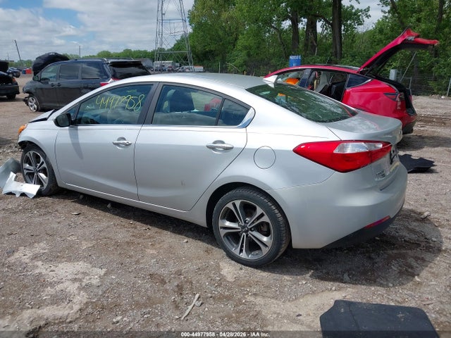 Продажа на аукционе авто 2015 Kia Forte Ex, vin: KNAFX4A85F5330260, номер лота: 44977958