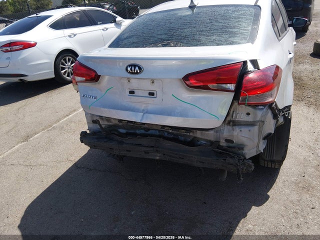 Продаж на аукціоні авто 2017 Kia Forte Lx, vin: 3KPFK4A71HE121291, номер лоту: 44977966