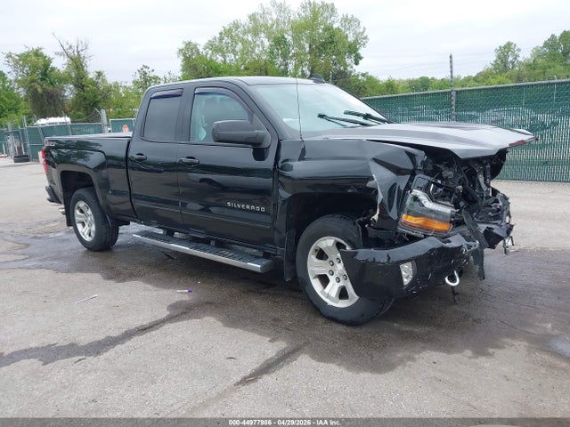 Aukcja sprzedaży 2017 Chevrolet Silverado 1500 2lt, vin: 1GCVKREC1HZ125359, numer aukcji: 44977986