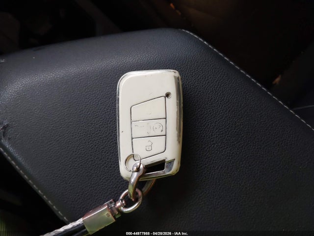 3VWG57BU6KM166738 Volkswagen Jetta 1.4t Sel Premium