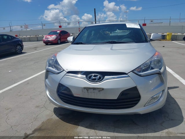 KMHTC6AD1HU320601 Hyundai Veloster Value Edition