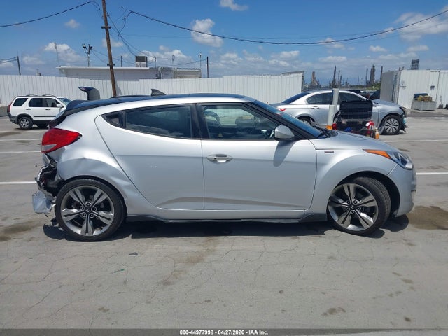 KMHTC6AD1HU320601 Hyundai Veloster Value Edition
