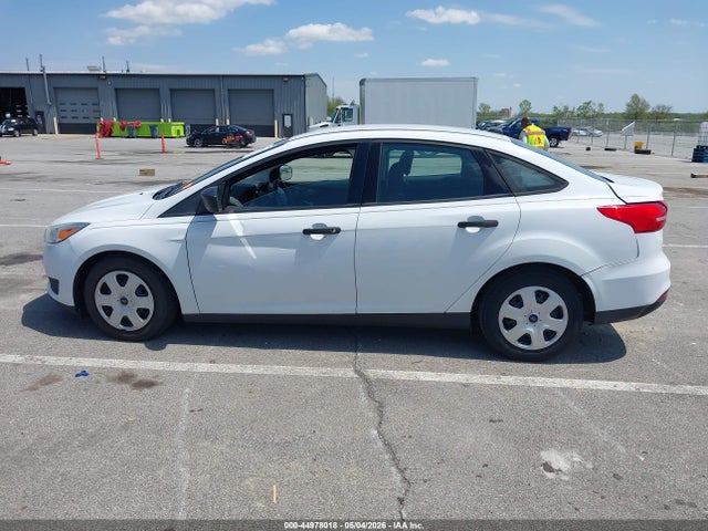 Продажа на аукционе авто 2016 Ford Focus S, vin: 1FADP3E20GL285290, номер лота: 44978018