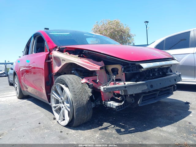 2023 Tesla Model Y Awd/long Range Dual Motor All-wheel Drive მანქანა იყიდება აუქციონზე, vin: 7SAYGDEE1PF805739, აუქციონის ნომერი: 44978022