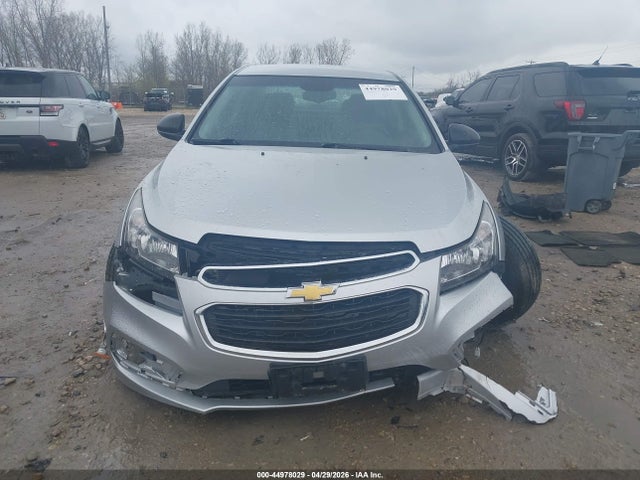 1G1PA5SH7F7243860 Chevrolet Cruze Ls Auto