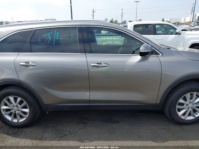 5XYPG4A38HG279827 KIA Sorento 2.4l Lx