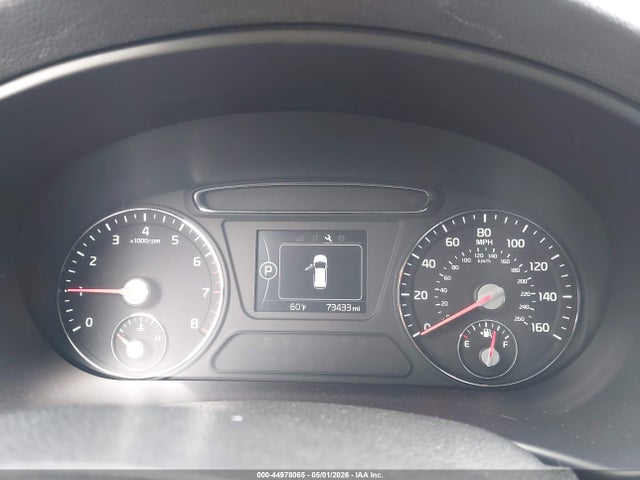 5XYPG4A38HG279827 KIA Sorento 2.4l Lx