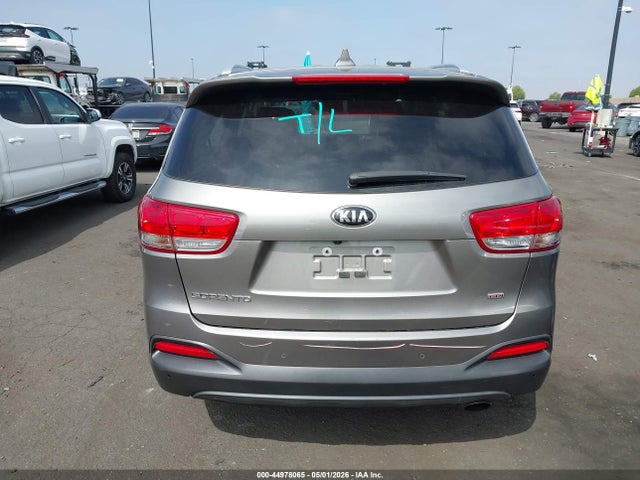 5XYPG4A38HG279827 KIA Sorento 2.4l Lx