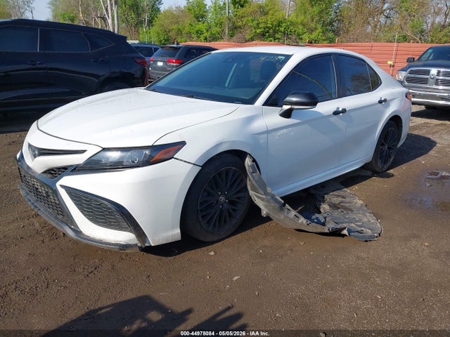 44978084 :رقم المزاد ، 4T1T11AK8MU484784 vin ، 2021 Toyota Camry Se Nightshade Edition مزاد بيع