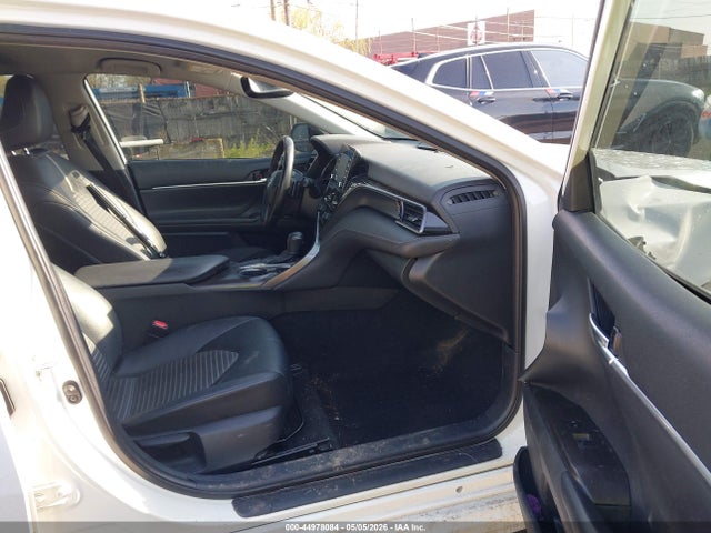 44978084 :رقم المزاد ، 4T1T11AK8MU484784 vin ، 2021 Toyota Camry Se Nightshade Edition مزاد بيع
