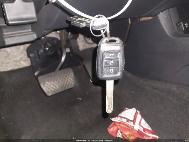 Продажа на аукционе авто 2017 Honda Civic Lx, vin: 19XFC2F55HE019694, номер лота: 44978110