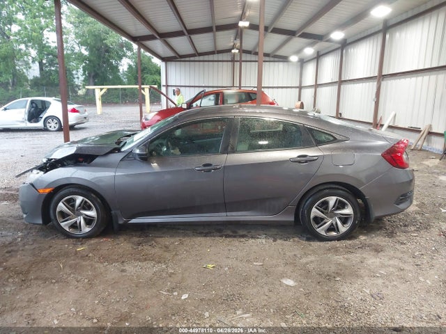 Продажа на аукционе авто 2017 Honda Civic Lx, vin: 19XFC2F55HE019694, номер лота: 44978110