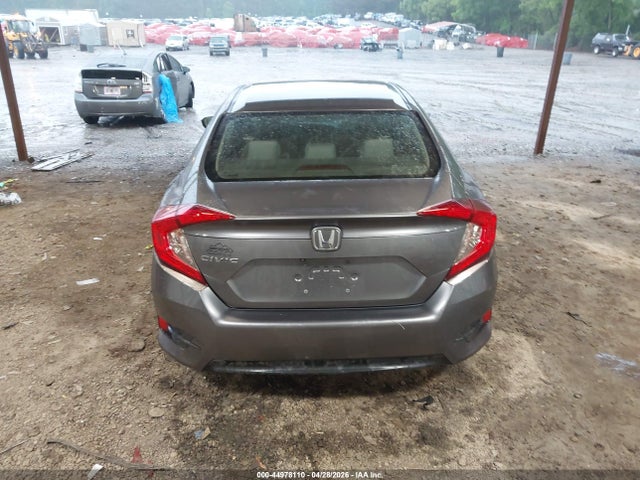 Продажа на аукционе авто 2017 Honda Civic Lx, vin: 19XFC2F55HE019694, номер лота: 44978110