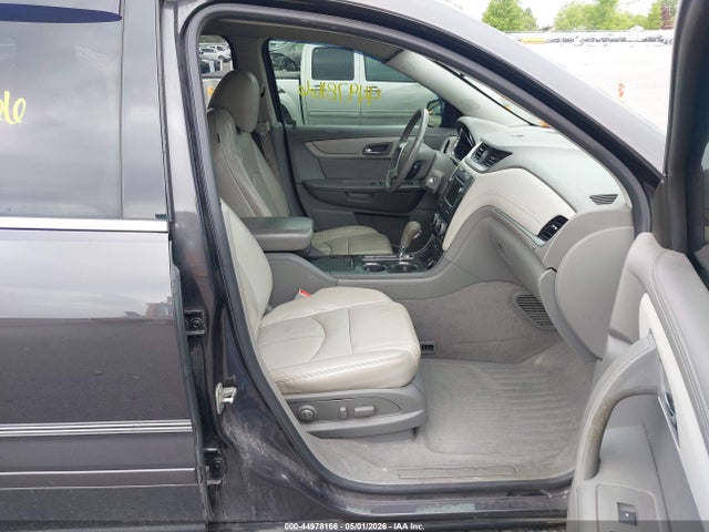 1GNKRHKD4FJ110329 Chevrolet Traverse 2lt