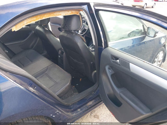 Продаж на аукціоні авто 2013 Volkswagen Jetta 2.5l Se, vin: 3VWDP7AJ2DM420839, номер лоту: 44978175