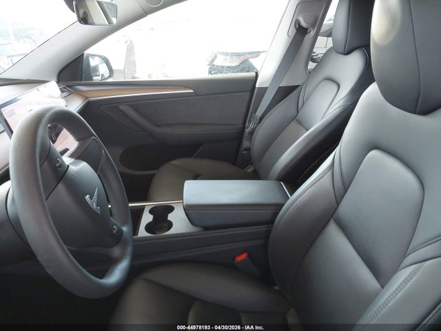 44978193 :رقم المزاد ، 7SAYGDED6RF132764 vin ، 2024 Tesla Model Y Long Range Single Motor Rear-wheel Drive/rwd مزاد بيع