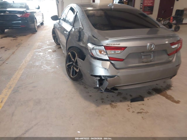44978222 :رقم المزاد ، 1HGCV1F3XJA233273 vin ، 2018 Honda Accord Sport مزاد بيع