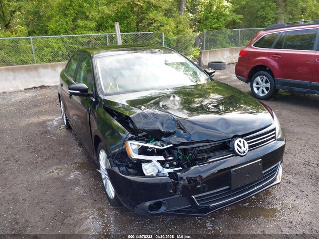 2014 Volkswagen Jetta 2.0l Tdi მანქანა იყიდება აუქციონზე, vin: 3VWLL7AJ7EM357598, აუქციონის ნომერი: 44978233