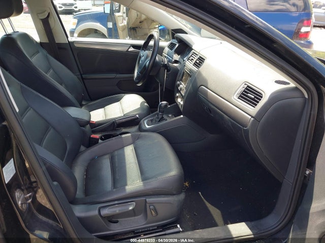 2014 Volkswagen Jetta 2.0l Tdi მანქანა იყიდება აუქციონზე, vin: 3VWLL7AJ7EM357598, აუქციონის ნომერი: 44978233