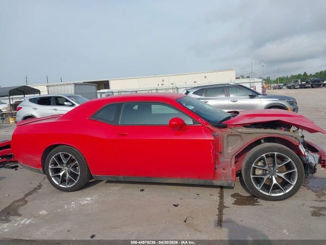 2C3CDZJG7NH211818 Dodge Challenger Gt