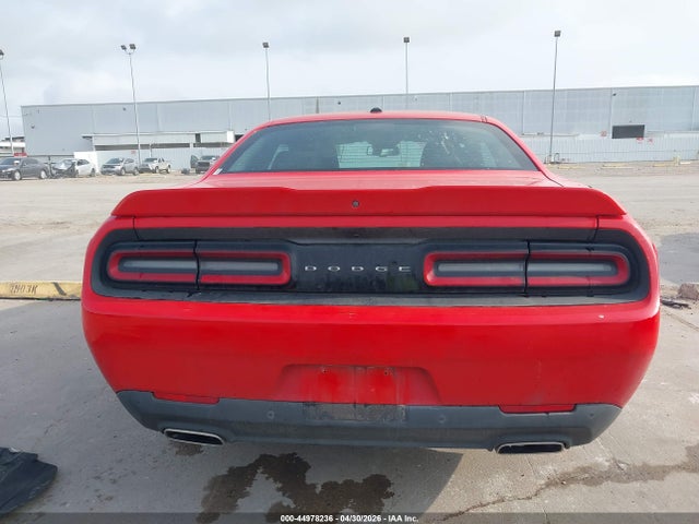 2C3CDZJG7NH211818 Dodge Challenger Gt
