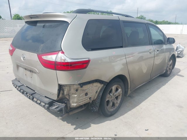 5TDKK3DCXFS603343 Toyota Sienna Le 8 Passenger